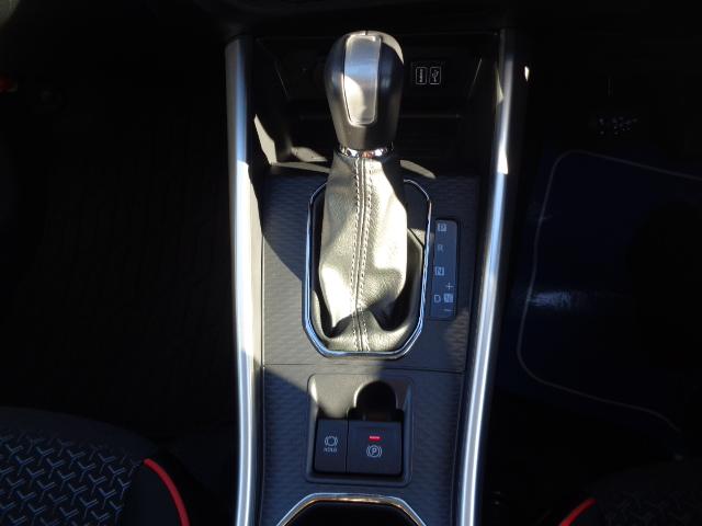 レックス Ｚ　ディスプレイオーディオ　パノラミックビューモニター　フルセグ　シートヒーター　アダプティブドライビングビーム　全車速追従クルーズコントロール　プッシュスタート　ワンオーナー　ＬＥＤライナー（16枚目）