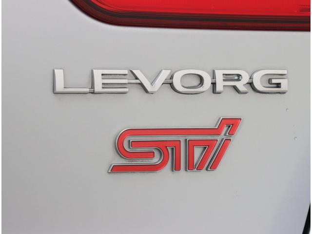 レヴォーグ １．６ＳＴＩスポーツアイサイト　Ｄ型　パナ８型ナビ　ＳＴＩ専用レザーシート　フロント・サイド・バックカメラ　スマートリヤビューミラー　カーゴステップ樹脂　シートヒーター　パワーシート　プッシュスタート　全車速追従クルーズコントロール（37枚目）