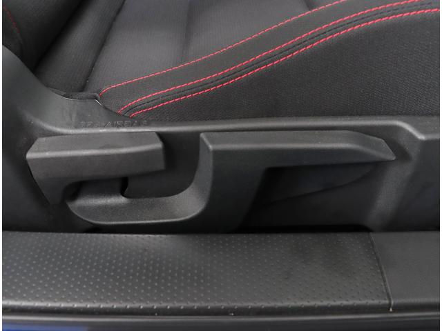 ＢＲＺ Ｒ　Ｍ／Ｔ　アルパインナビ　ＥＴＣ　フルＬＥＤヘッドランプ　ＣＤ／ＤＶＤ　Ｂｌｕｅｔｏｏｔｈ機能　キーレスアクセス＆プッシュスタート　１７インチアルミホイール　フル液晶メーター　左右独立温度調整機能付きフルオートエアコン（14枚目）