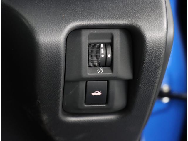 ＢＲＺ Ｒ　Ｍ／Ｔ　アルパインナビ　ＥＴＣ　フルＬＥＤヘッドランプ　ＣＤ／ＤＶＤ　Ｂｌｕｅｔｏｏｔｈ機能　キーレスアクセス＆プッシュスタート　１７インチアルミホイール　フル液晶メーター　左右独立温度調整機能付きフルオートエアコン（21枚目）