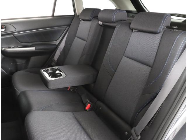 レヴォーグ １．６ＧＴ－Ｓ　ＥｙｅＳｉｇｈｔ　パナソニックナビ　ＥＴＣ　ＣＤ／ＤＶＤ　フルセグＴＶ　パワーシート　プッシュスタート　アイドリングストップ　ワンオーナー　禁煙車　ターボ　ＬＥＤライナー　全車速追従クルーズコントロール　オートライト（11枚目）