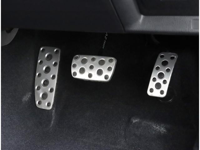 レヴォーグ １．６ＧＴ－Ｓ　ＥｙｅＳｉｇｈｔ　パナソニックナビ　ＥＴＣ　ＣＤ／ＤＶＤ　フルセグＴＶ　パワーシート　プッシュスタート　アイドリングストップ　ワンオーナー　禁煙車　ターボ　ＬＥＤライナー　全車速追従クルーズコントロール　オートライト（28枚目）