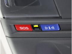 交通事故や急な体調不良などの際、専用ボタンを押すとコールセンターに接続され、状況に応じたアドバイスを受けられます 3