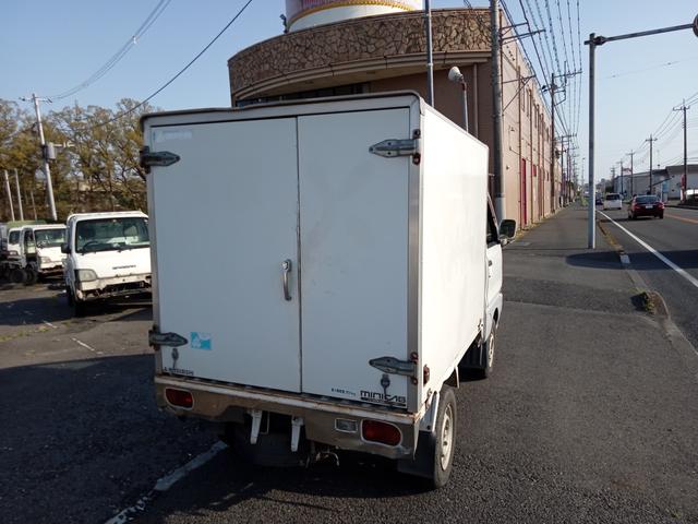 ミニキャブトラック 　移動販売車　４ＷＤ　エアコン　カーステレオ　オートマ（4枚目）