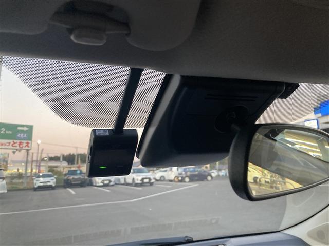 ヴィッツ Ｆ　フルセグ　メモリーナビ　ＤＶＤ再生　バックカメラ　衝突被害軽減システム　ＥＴＣ　ＬＥＤヘッドランプ　ワンオーナー　記録簿（15枚目）