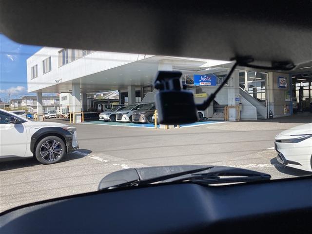 カローラクロス ハイブリッド Z 本革シート 記録簿有 AC パワステ アルミ エアバッグ ABS パワーウィンドウ サイドSRS(24枚目)