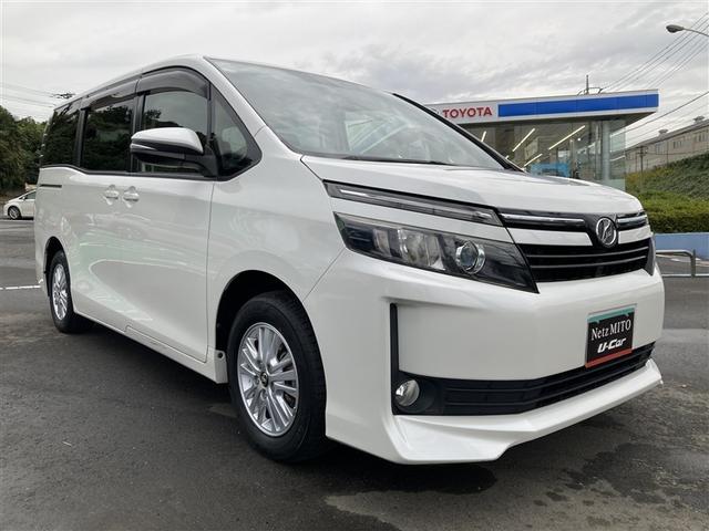 ヴォクシー V フルセグ HDDナビ 後席モニター バックカメラ ETC 乗車定員7人 3列シート ワンオーナー 記録簿 アイドリングストップ(3枚目)