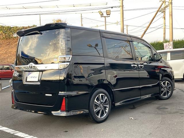 ヴォクシー ＺＳ　フルセグ　メモリーナビ　バックカメラ　衝突被害軽減システム　ＥＴＣ　ドラレコ　乗車定員７人　３列シート　ワンオーナー　記録簿　アイドリングストップ（5枚目）