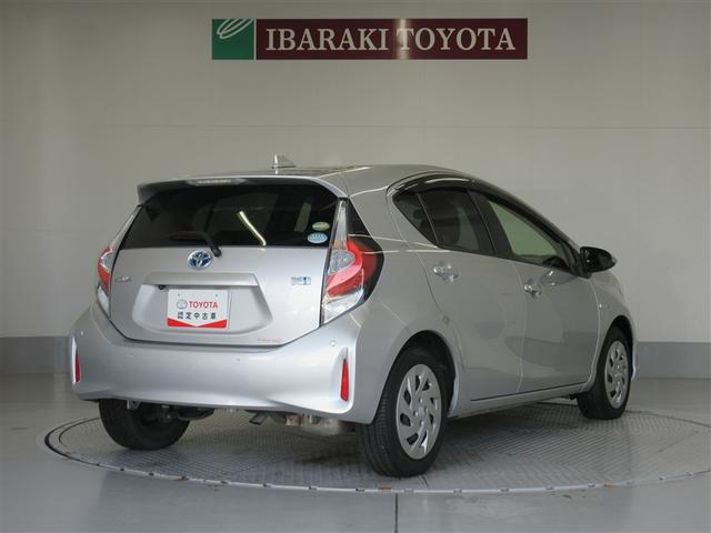 アクア Ｓ　カーナビ　オートエアコン　デュアルエアバック　Ｂカメラ　パワーウィンドウ　ＳＲＳ　パワーステアリング　ＡＢＳ　メモリーナビ　被害軽減ブレーキ（3枚目）