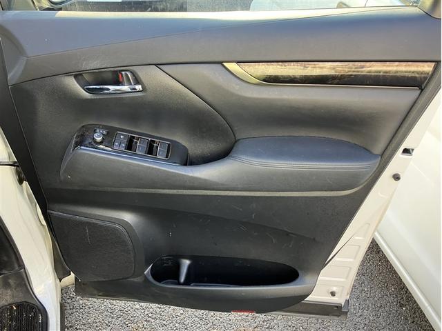 アルファード ２．５Ｓ　タイプゴールドＩＩＩ　ドライブレコーダー　バックカメラ　ナビ　ＴＶ　クリアランスソナー　オートクルーズコントロール　レーンアシスト　衝突被害軽減システム　両側電動スライドドア　オートマチックハイビーム　オートライト（15枚目）