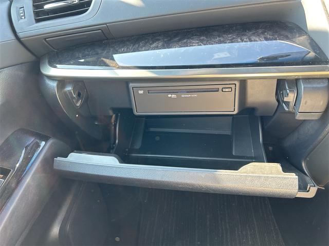 アルファード ２．５Ｓ　タイプゴールドＩＩＩ　ドライブレコーダー　バックカメラ　ナビ　ＴＶ　クリアランスソナー　オートクルーズコントロール　レーンアシスト　衝突被害軽減システム　両側電動スライドドア　オートマチックハイビーム　オートライト（39枚目）