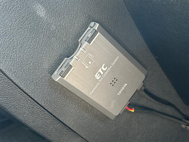 シエンタ ハイブリッドX ETC バックカメラ ナビ TV 両側スライド・片側電動 スマートキー 電動格納ミラー 3列シート フルフラット CVT CD DVD再生 Bluetooth 衝突安全ボディ ABS ESC エアコン(8枚目)