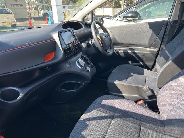 シエンタ ハイブリッドX ETC バックカメラ ナビ TV 両側スライド・片側電動 スマートキー 電動格納ミラー 3列シート フルフラット CVT CD DVD再生 Bluetooth 衝突安全ボディ ABS ESC エアコン(28枚目)