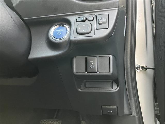 アクア S オートライト スマートキー 電動格納ミラー CVT 衝突安全ボディ ABS ESC CD USB ミュージックプレイヤー接続可 エアコン パワーステアリング パワーウィンドウ(12枚目)