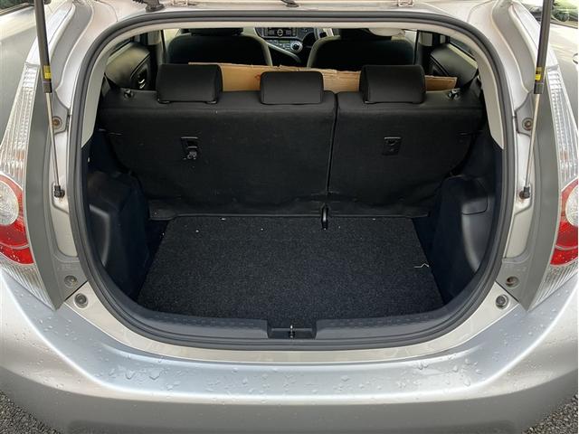 アクア S オートライト スマートキー 電動格納ミラー CVT 衝突安全ボディ ABS ESC CD USB ミュージックプレイヤー接続可 エアコン パワーステアリング パワーウィンドウ(18枚目)