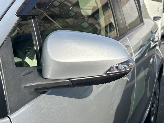 アクア S オートライト スマートキー 電動格納ミラー CVT 衝突安全ボディ ABS ESC CD USB ミュージックプレイヤー接続可 エアコン パワーステアリング パワーウィンドウ(27枚目)