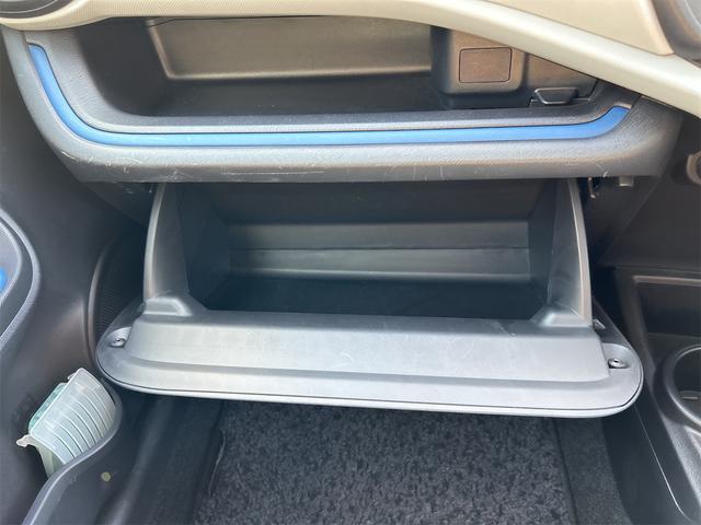 アクア S オートライト スマートキー 電動格納ミラー CVT 衝突安全ボディ ABS ESC CD USB ミュージックプレイヤー接続可 エアコン パワーステアリング パワーウィンドウ(33枚目)