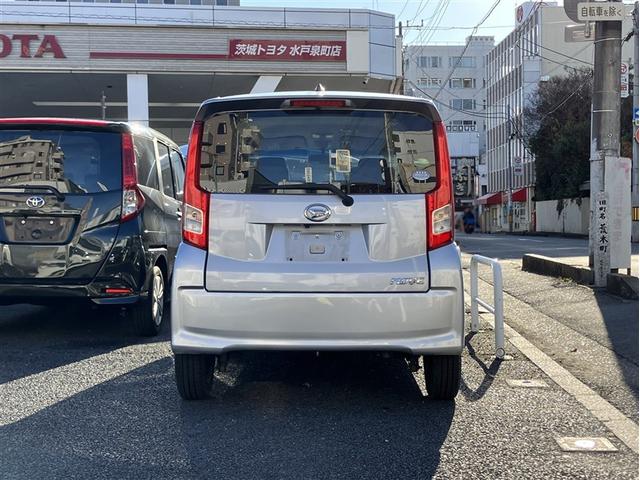 ムーヴ Ｌ　ＥＴＣ　バックカメラ　ナビ　ＴＶ　キーレスエントリー　アイドリングストップ　電動格納ミラー　ＣＶＴ　盗難防止システム　ＡＢＳ　ＥＳＣ　ＣＤ　ＤＶＤ再生　ＵＳＢ　Ｂｌｕｅｔｏｏｔｈ　衝突安全ボディ（5枚目）