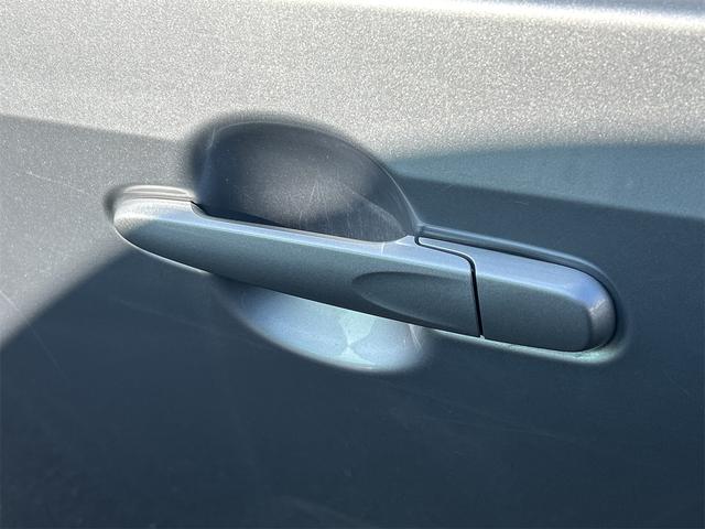 ムーヴ Ｌ　ＥＴＣ　バックカメラ　ナビ　ＴＶ　キーレスエントリー　アイドリングストップ　電動格納ミラー　ＣＶＴ　盗難防止システム　ＡＢＳ　ＥＳＣ　ＣＤ　ＤＶＤ再生　ＵＳＢ　Ｂｌｕｅｔｏｏｔｈ　衝突安全ボディ（23枚目）