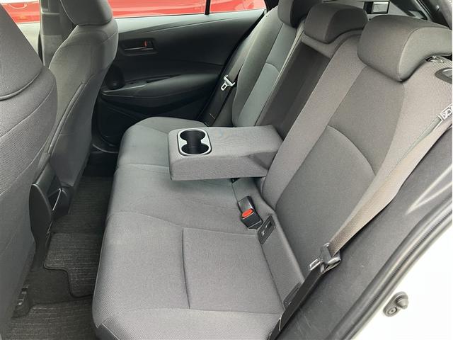 カローラツーリング ハイブリッド　Ｇ－Ｘ　オートクルーズコントロール　レーンアシスト　衝突被害軽減システム　アルミホイール　オートマチックハイビーム　オートライト　ＬＥＤヘッドランプ　スマートキー（18枚目）