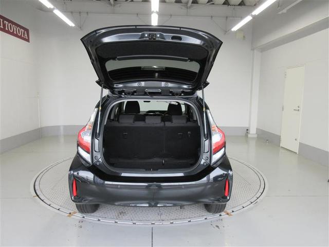 アクア Ｓ　カーナビ　オートエアコン　デュアルエアバック　Ｂカメラ　パワーウィンドウ　ＳＲＳ　パワーステアリング　ＡＢＳ　メモリーナビ　被害軽減ブレーキ（17枚目）