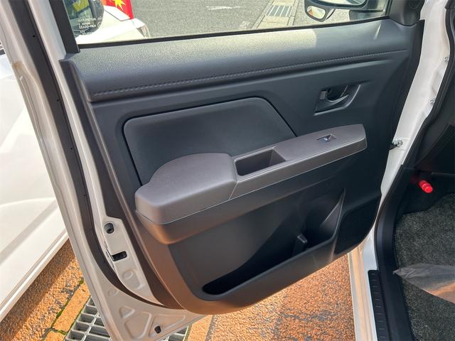 ルーミー X ETC バックカメラ ナビ 両側スライド・片側電動 クリアランスソナー 衝突被害軽減システム オートライト スマートキー アイドリングストップ 電動格納ミラー CVT 盗難防止システム 衝突安全ボディ(33枚目)