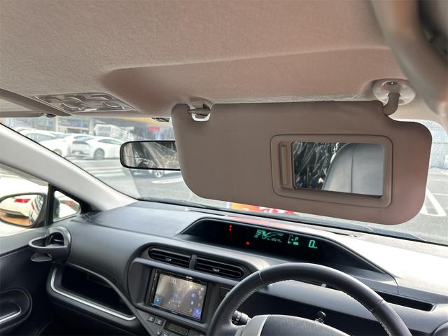 アクア Gブラックソフトレザーセレクション ETC オートライト スマートキー アイドリングストップ 電動格納ミラー シートヒーター CVT 盗難防止システム 衝突安全ボディ ABS ESC CD エアコン パワーステアリング パワーウィンドウ(44枚目)