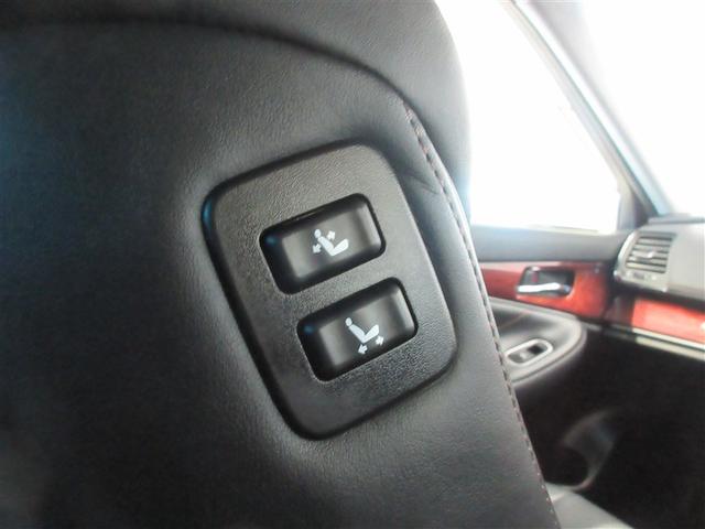 クラウンマジェスタ Ｆバージョン　衝突回避システム　Ｐシート　クルコン　ＤＶＤ可　Ｗエアコン　ＥＴＣ車載器　黒革シート　エアコン　ＬＥＤライト　盗難防止システム　キーレス　エアバッグ　ナビＴＶ　横滑防止　ドラレコ　ＡＢＳ　メモリーナビ（18枚目）