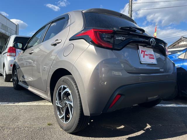 ヤリス Ｇ　ドライブレコーダー　全周囲カメラ　ナビ　ＴＶ　レーンアシスト　衝突被害軽減システム　アルミホイール　オートマチックハイビーム　オートライト　スマートキー　電動格納ミラー　ＣＶＴ（16枚目）