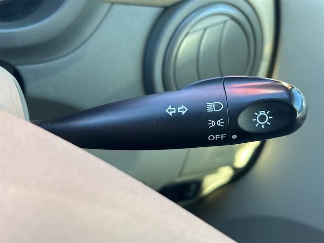 アルト Ｇ　キーレスエントリー　電動格納ミラー　ＡＴ　盗難防止システム　ＣＤ　アルミホイール　衝突安全ボディ　エアコン　パワーステアリング（8枚目）