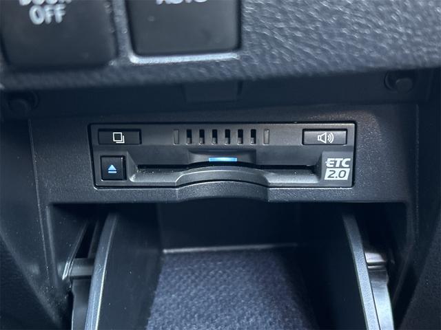 アルファードハイブリッド SR Cパッケージ 4WD バックカメラ ナビ TV クリアランスソナー オートクルーズコントロール レーンアシスト 衝突被害軽減システム 両側電動スライドドア オートマチックハイビーム オートライト LEDヘッドランプ(6枚目)