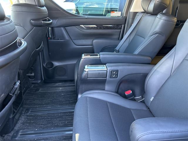 アルファードハイブリッド SR Cパッケージ 4WD バックカメラ ナビ TV クリアランスソナー オートクルーズコントロール レーンアシスト 衝突被害軽減システム 両側電動スライドドア オートマチックハイビーム オートライト LEDヘッドランプ(35枚目)