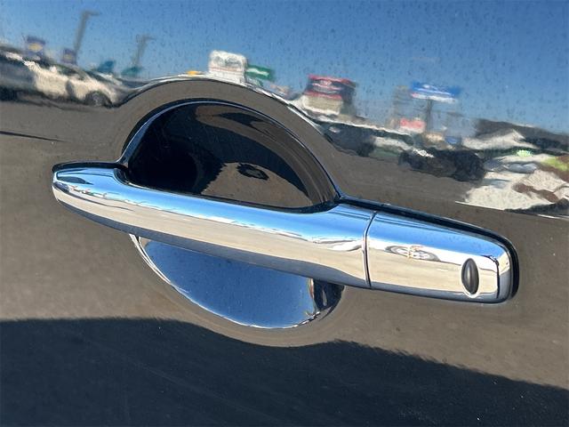 デリカＤ：５ アーバンギア　Ｇ　４ＷＤ　ドライブレコーダー　ＥＴＣ　バックカメラ　ナビ　ＴＶ　オートクルーズコントロール　レーンアシスト　衝突被害軽減システム　両側電動スライドドア　オートマチックハイビーム　オートライト（30枚目）