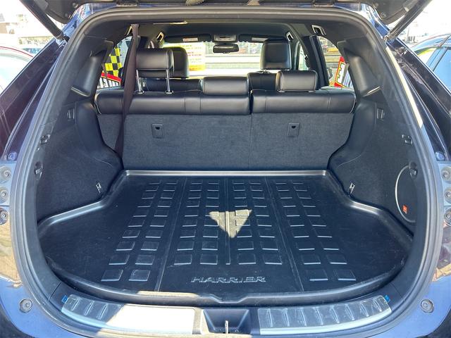 ハリアーハイブリッド プレミアム　４ＷＤ　ＥＴＣ　全周囲カメラ　オートクルーズコントロール　レーンアシスト　パワーシート　ナビ　ＴＶ　オートマチックハイビーム　オートライト　電動リアゲート　アルミホイール　スマートキー　電動格納ミラー（18枚目）