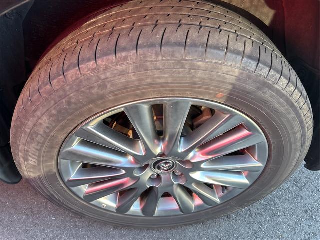 ハリアーハイブリッド プレミアム　４ＷＤ　ＥＴＣ　全周囲カメラ　オートクルーズコントロール　レーンアシスト　パワーシート　ナビ　ＴＶ　オートマチックハイビーム　オートライト　電動リアゲート　アルミホイール　スマートキー　電動格納ミラー（20枚目）