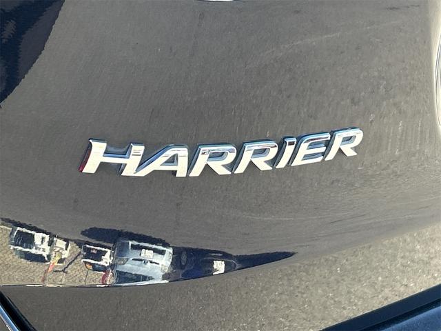 ハリアーハイブリッド プレミアム　４ＷＤ　ＥＴＣ　全周囲カメラ　オートクルーズコントロール　レーンアシスト　パワーシート　ナビ　ＴＶ　オートマチックハイビーム　オートライト　電動リアゲート　アルミホイール　スマートキー　電動格納ミラー（21枚目）