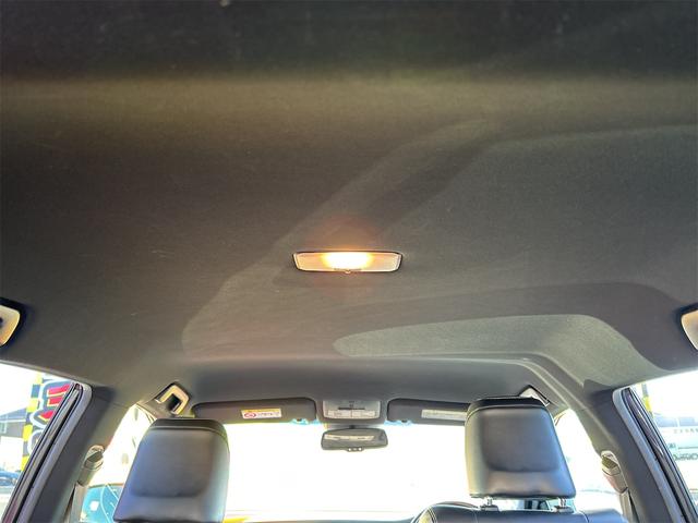 ハリアーハイブリッド プレミアム　４ＷＤ　ＥＴＣ　全周囲カメラ　オートクルーズコントロール　レーンアシスト　パワーシート　ナビ　ＴＶ　オートマチックハイビーム　オートライト　電動リアゲート　アルミホイール　スマートキー　電動格納ミラー（25枚目）