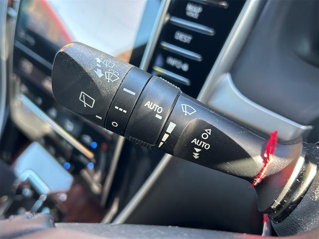 ハリアーハイブリッド プレミアム　４ＷＤ　ＥＴＣ　全周囲カメラ　オートクルーズコントロール　レーンアシスト　パワーシート　ナビ　ＴＶ　オートマチックハイビーム　オートライト　電動リアゲート　アルミホイール　スマートキー　電動格納ミラー（43枚目）