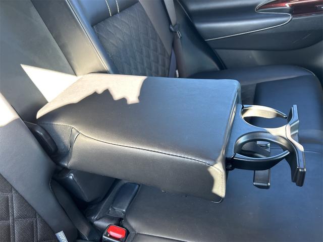 ハリアーハイブリッド プレミアム　４ＷＤ　ＥＴＣ　全周囲カメラ　オートクルーズコントロール　レーンアシスト　パワーシート　ナビ　ＴＶ　オートマチックハイビーム　オートライト　電動リアゲート　アルミホイール　スマートキー　電動格納ミラー（47枚目）