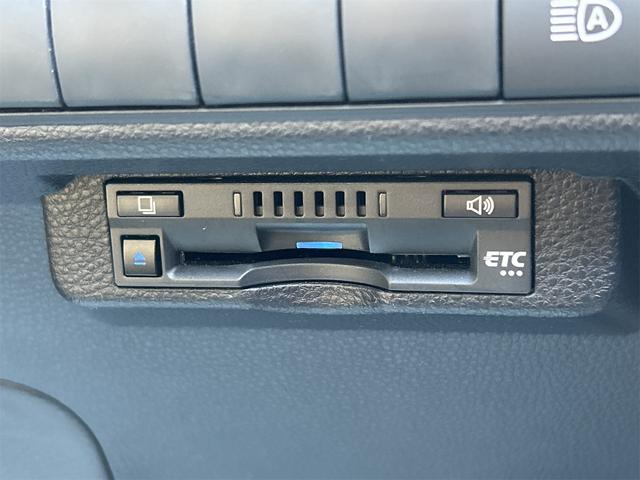 カローラツーリング Ｇ－Ｘ　ドライブレコーダー　ＥＴＣ　バックカメラ　ナビ　ＴＶ　オートクルーズコントロール　衝突被害軽減システム　アルミホイール　オートマチックハイビーム　オートライト　ＬＥＤヘッドランプ　スマートキー（9枚目）