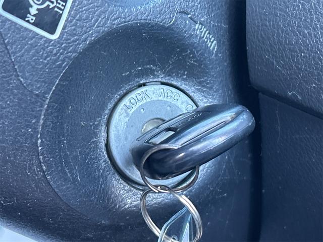 タウンエースバン ＧＬ　バックカメラ　ナビ　ＴＶ　キーレスエントリー　電動格納ミラー　ＡＴ　ＣＤ　ミュージックプレイヤー接続可　Ｂｌｕｅｔｏｏｔｈ　エアコン　パワーステアリング　パワーウィンドウ（10枚目）