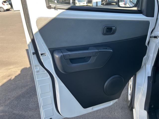 タウンエースバン ＧＬ　バックカメラ　ナビ　ＴＶ　キーレスエントリー　電動格納ミラー　ＡＴ　ＣＤ　ミュージックプレイヤー接続可　Ｂｌｕｅｔｏｏｔｈ　エアコン　パワーステアリング　パワーウィンドウ（33枚目）