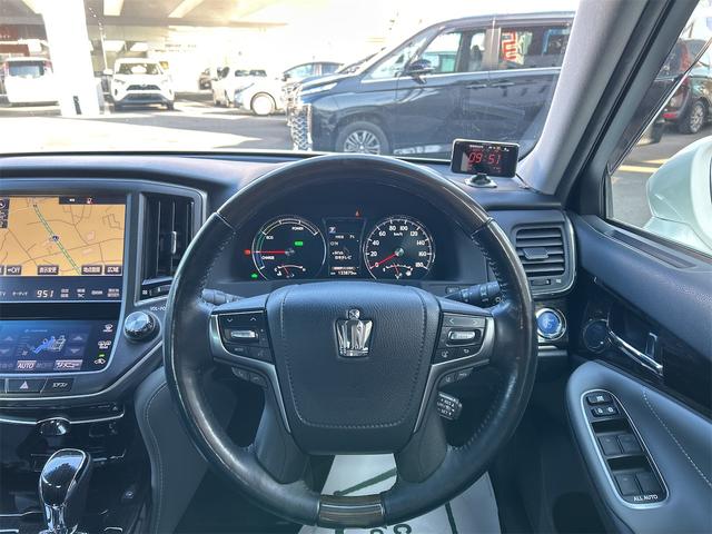 クラウンハイブリッド アスリートＳ　ドライブレコーダー　ＥＴＣ　レーンアシスト　オートクルーズコントロール　衝突被害軽減システム　バックカメラ　ナビ　ＴＶ　アルミホイール　オートマチックハイビーム　オートライト　ＬＥＤヘッドランプ（2枚目）