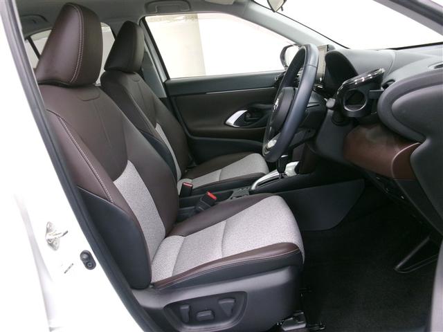 ヤリスクロス ハイブリッドＺ　アルミホイル　ＬＥＤライト　リアカメラ　ナビ　メモリーナビゲーション　パワステ　サイドエアバック　エアバッグ　パワーウィンドウ　ＡＢＳ　緊急ブレーキ　運転席助手席エアバッグ（16枚目）