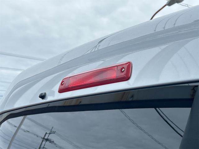 ハイゼットカーゴ ＤＸ　ＳＡＩＩＩ　４ＷＤ　ＡＴ　衝突被害軽減システム　ＥＴＣ　ナビ　ＴＶ　両側スライドドア　キーレスエントリー　アイドリングストップ　オートマチックハイビーム　アルミホイール　ＡＢＳ　ＥＳＣ（19枚目）