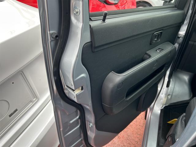 ハイゼットカーゴ ＤＸ　ＳＡＩＩＩ　４ＷＤ　ＡＴ　衝突被害軽減システム　ＥＴＣ　ナビ　ＴＶ　両側スライドドア　キーレスエントリー　アイドリングストップ　オートマチックハイビーム　アルミホイール　ＡＢＳ　ＥＳＣ（25枚目）