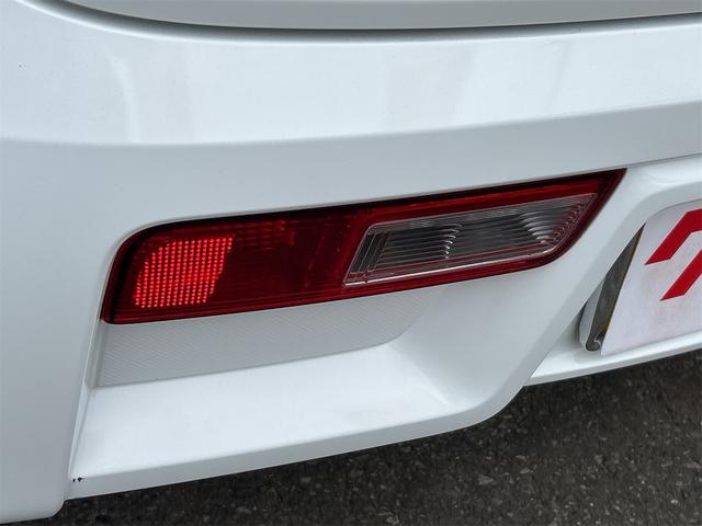 アルト F ETC 衝突被害軽減システム キーレスエントリー CVT 盗難防止システム ABS ESC CD ミュージックプレイヤー接続可 衝突安全ボディ エアコン パワーステアリング パワーウィンドウ(23枚目)