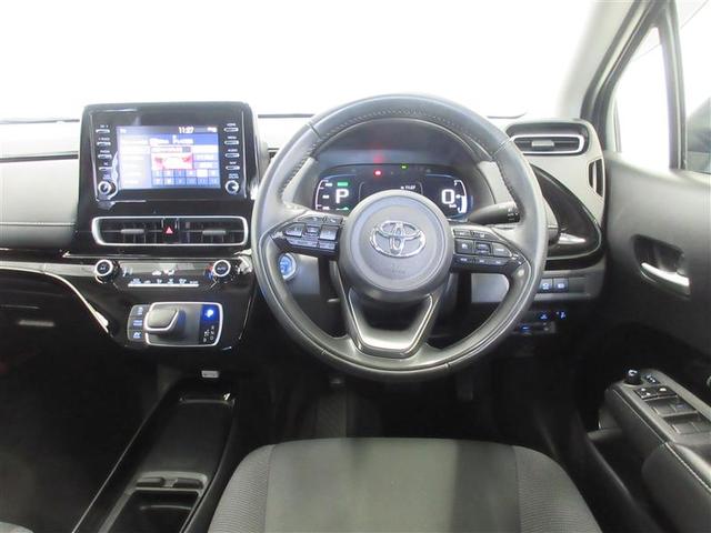 アクア Ｇ　衝突軽減ブレーキ　メモリナビ　バックモニター　ＬＥＤ　ナビ　パワーウィンドウ　サイドエアバック　オートエアコン　助手席エアバッグ　エアバッグ　ＰＳ　ＡＢＳ（4枚目）