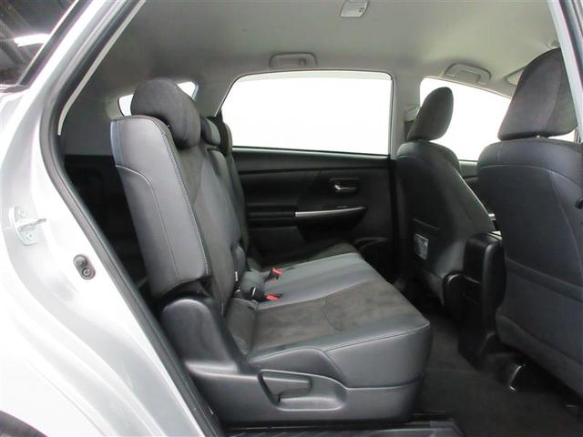 プリウスα Ｇ　Ｂモニタ　盗難防止装置　エアバッグ　ＡＢＳ　地デジＴＶ　オートクルーズコントロール　ＥＴＣ付　Ｗエアバック　ＴＶナビ　ＤＶＤ再生機能　キーフリーキー　フルオートエアコン　パワーステアリング　ＡＷ（17枚目）