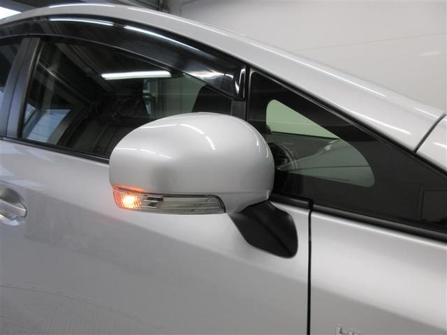 プリウスα Ｇ　Ｂモニタ　盗難防止装置　エアバッグ　ＡＢＳ　地デジＴＶ　オートクルーズコントロール　ＥＴＣ付　Ｗエアバック　ＴＶナビ　ＤＶＤ再生機能　キーフリーキー　フルオートエアコン　パワーステアリング　ＡＷ（22枚目）